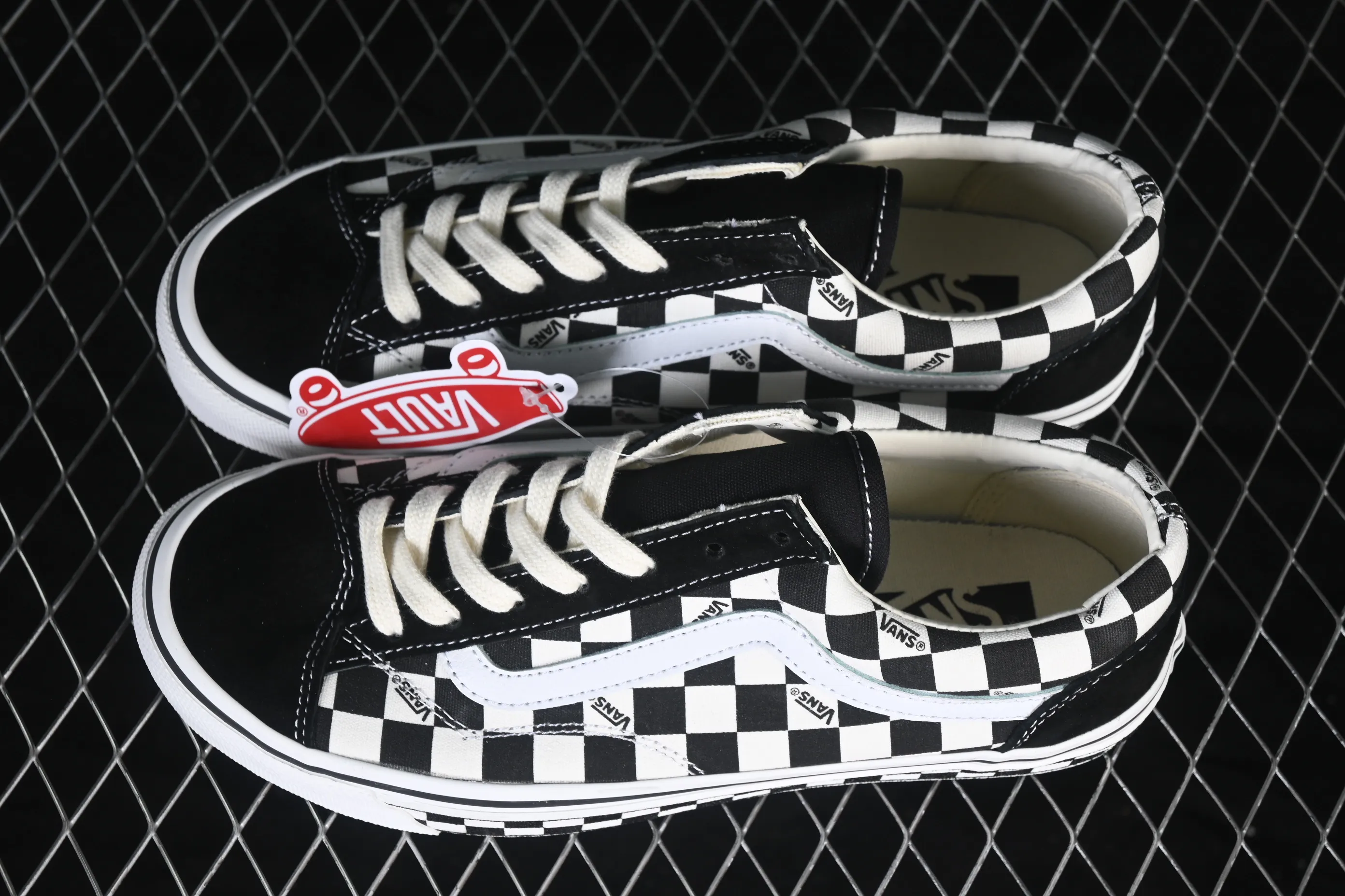 All categories Vans Vans series Vans Low Vans low-top Vans Style 36 Vans checkerboard anti-slip casual skate shoes VN0A3DZ3C2Y